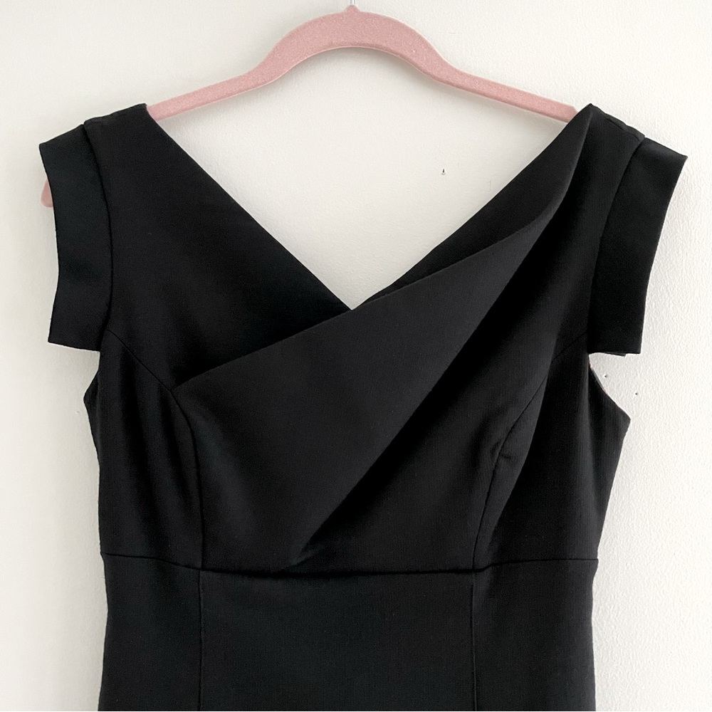 Bebe Black Mini Dress With Leopard Print Lining And Reversible Belt - Picture 4 of 16